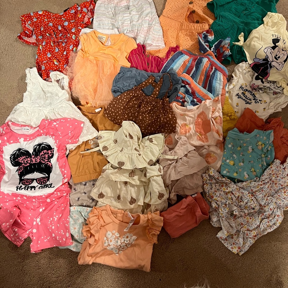 Baby girl 12 month old clothes - Picture 2 of 3